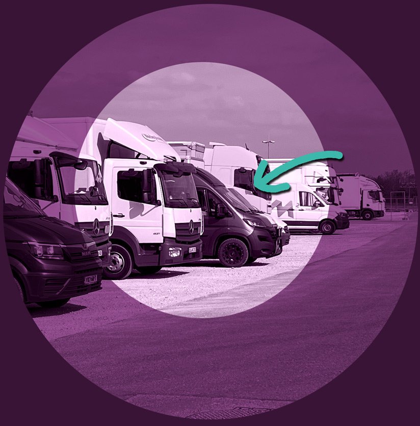 Dunkelviolette Grafik mit einem Kreis und einem Foto von Transportern